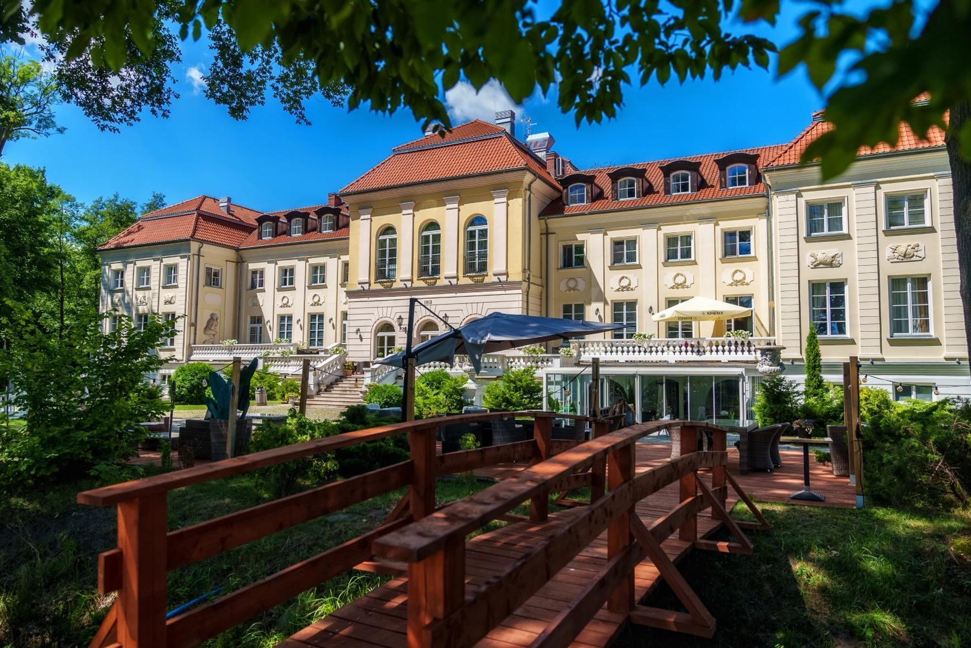 Hotel Pałac Alexandrinum Krubki Exterior foto